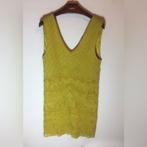 Retro Muster 20s Cocktail Dress. Classic V-neck and back Elegant Event Fit